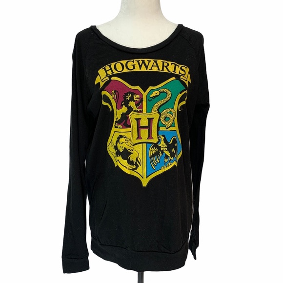 Warner Bros. Tops - Harry Potter Hogwarts Long Sleeve Black T-Shirt M